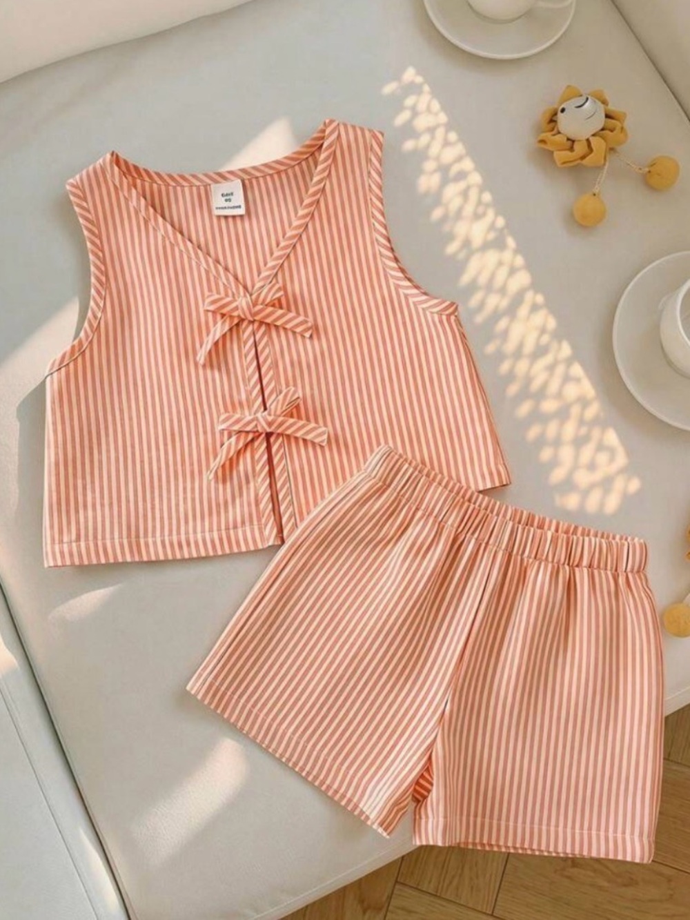 SHEIN Orange & White Striped Tie-Front Kids Matching Set